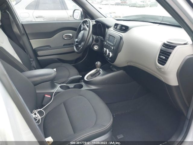 Photo 4 VIN: KNDJP3A59G7873677 - KIA SOUL 