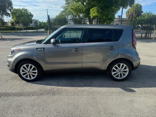 Photo 12 VIN: KNDJP3A59H7448123 - KIA SOUL + 