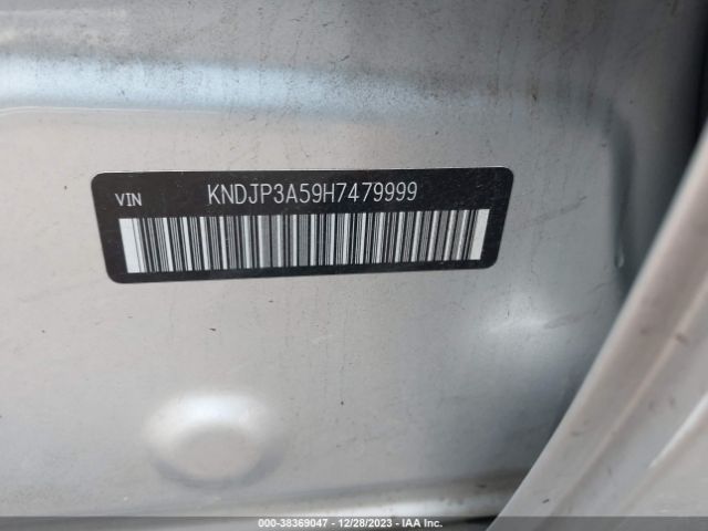 Photo 8 VIN: KNDJP3A59H7479999 - KIA SOUL 