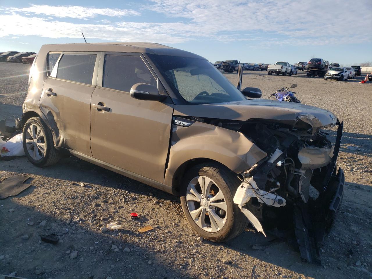 Photo 3 VIN: KNDJP3A5XE7028303 - KIA SOUL 