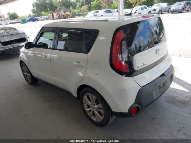 Photo 2 VIN: KNDJP3A5XF7162004 - KIA SOUL 