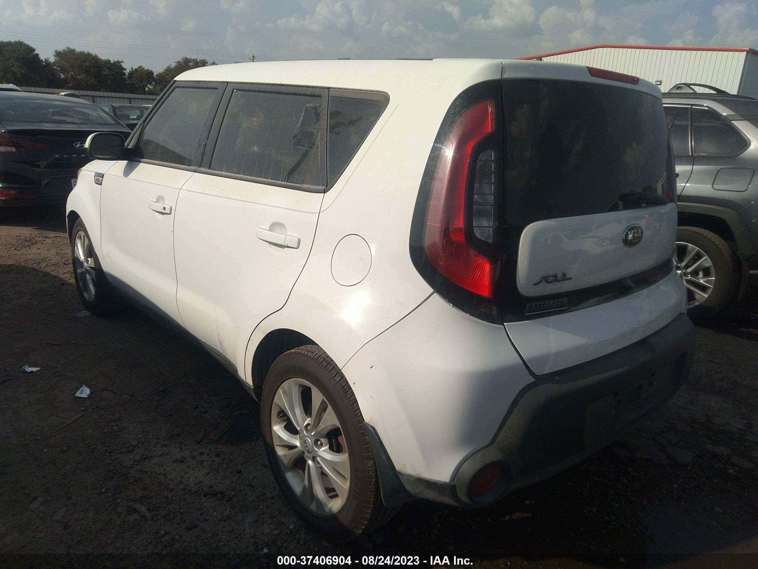 Photo 2 VIN: KNDJP3A5XF7189509 - KIA SOUL 