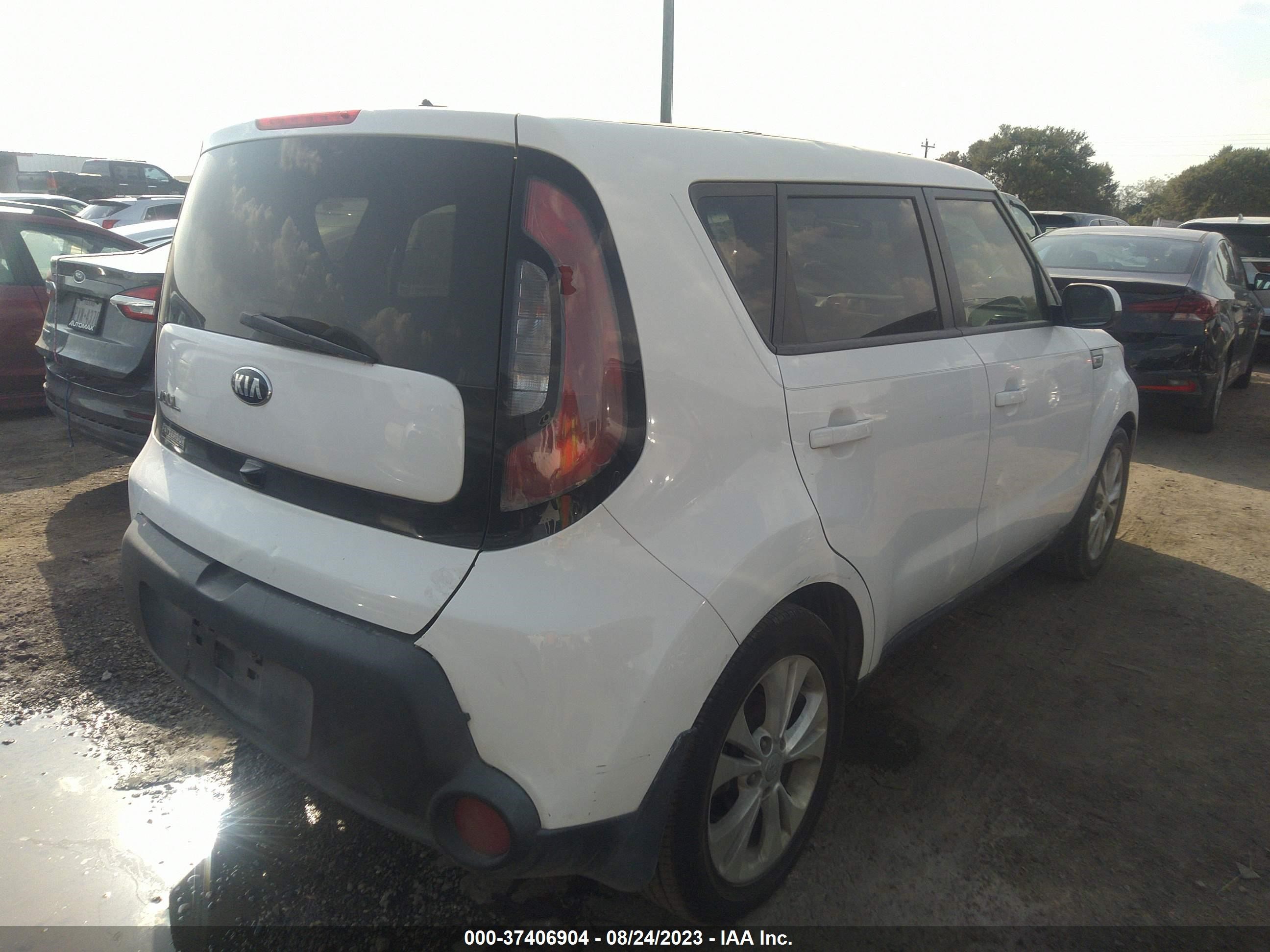 Photo 3 VIN: KNDJP3A5XF7189509 - KIA SOUL 