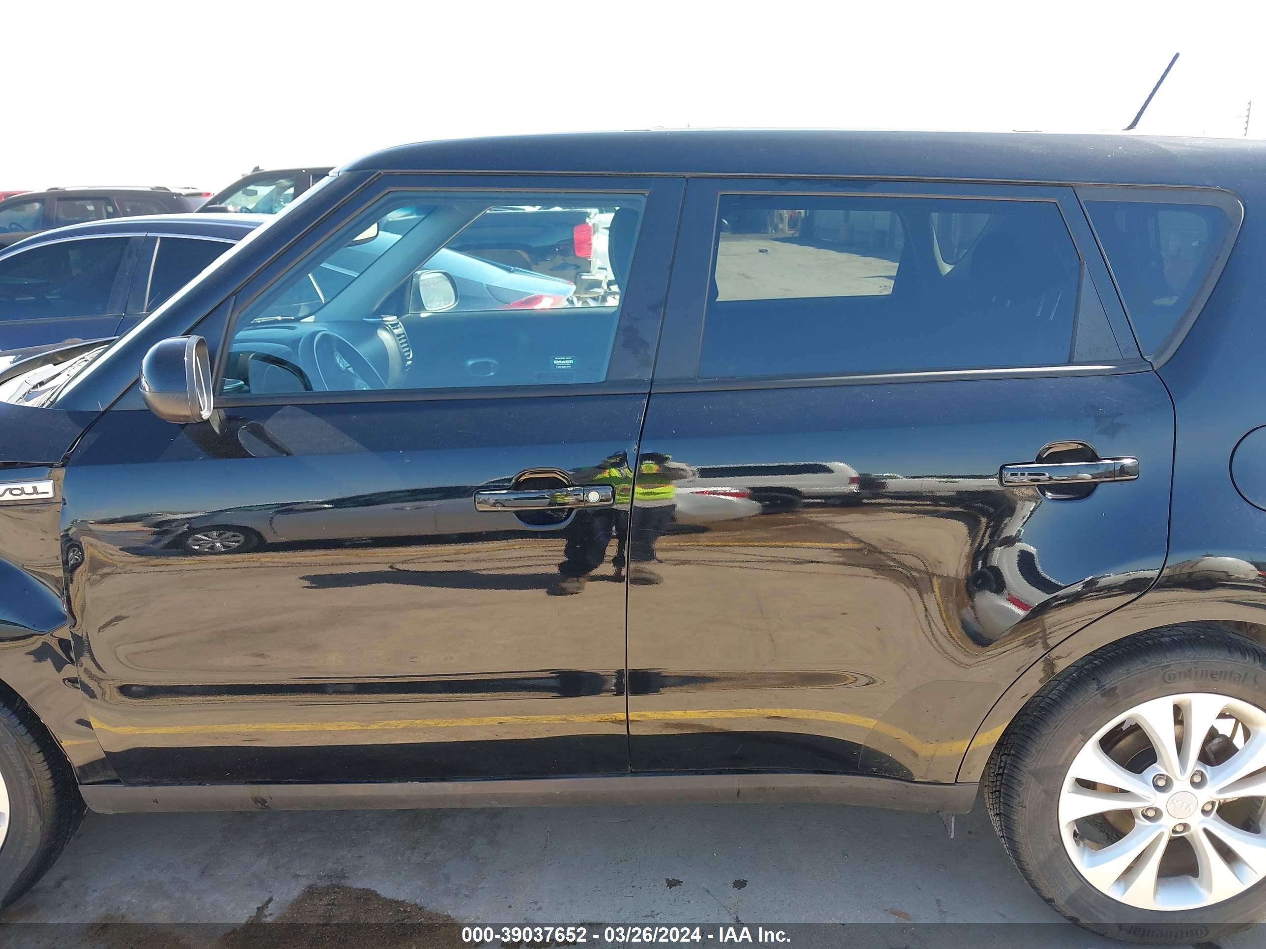 Photo 13 VIN: KNDJP3A5XF7235646 - KIA SOUL 