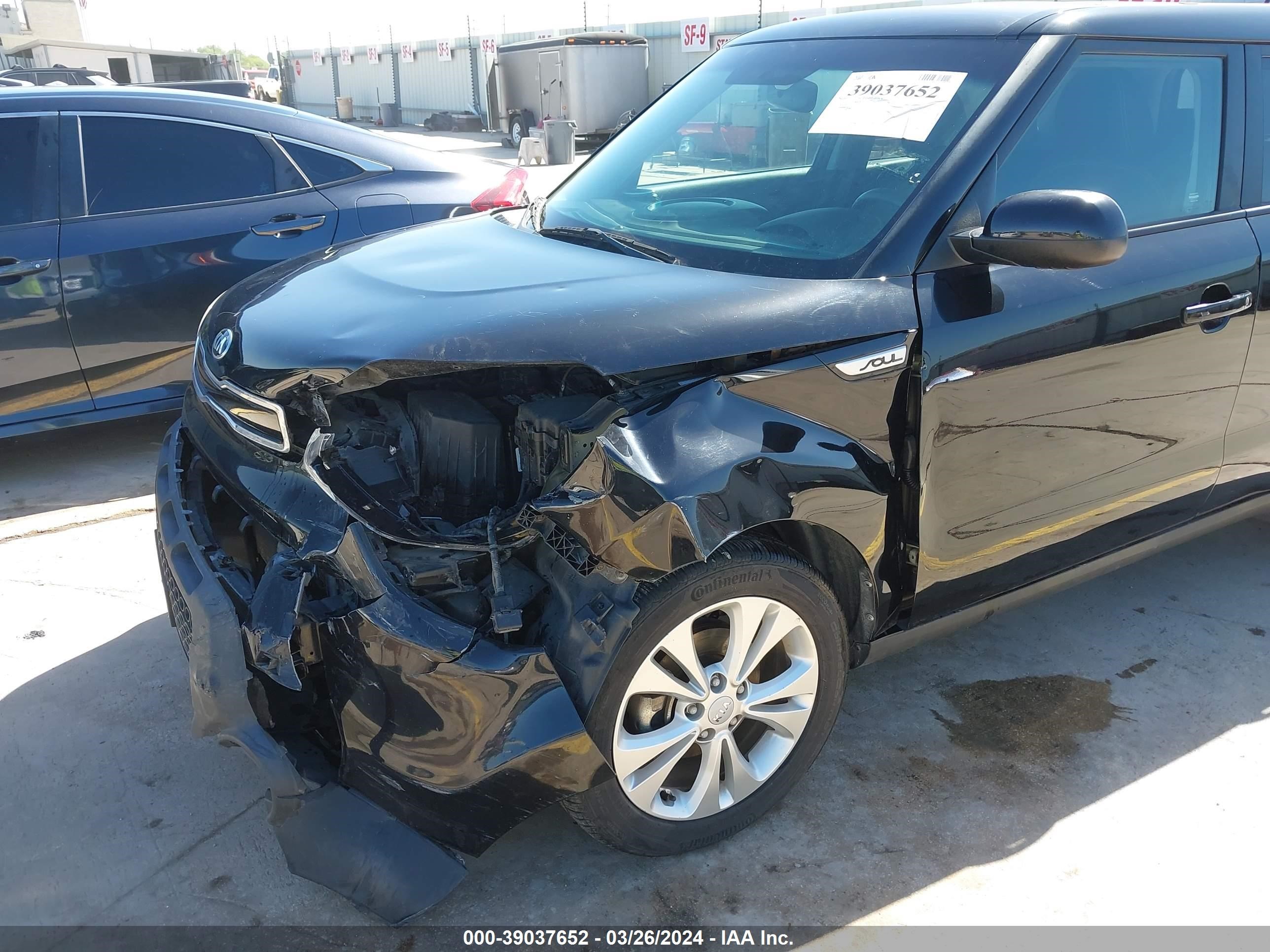 Photo 5 VIN: KNDJP3A5XF7235646 - KIA SOUL 