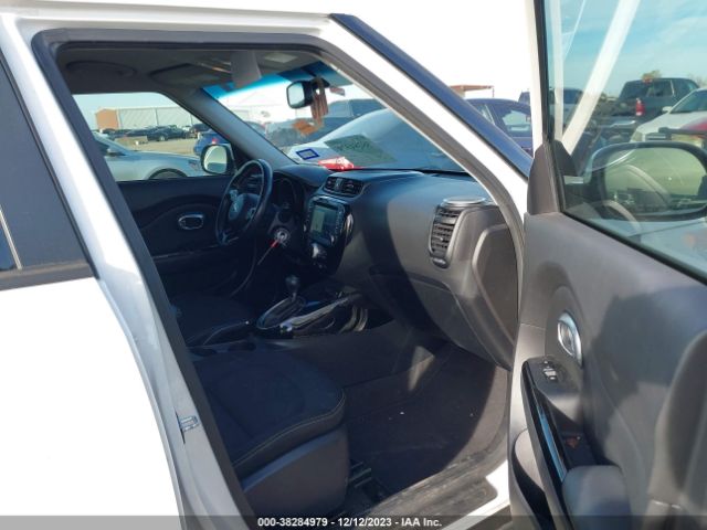 Photo 4 VIN: KNDJP3A5XG7255932 - KIA SOUL 