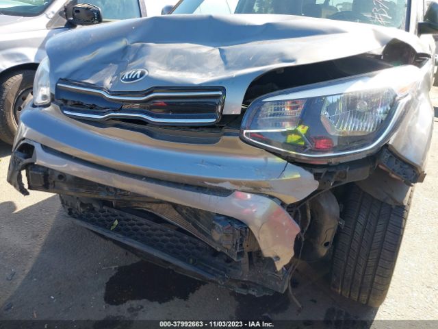 Photo 5 VIN: KNDJP3A5XH7424641 - KIA SOUL 