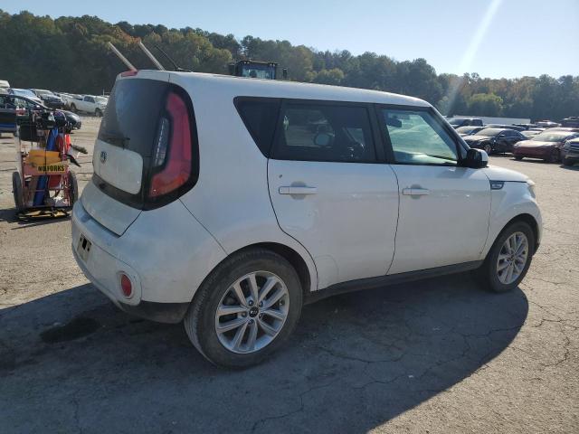 Photo 2 VIN: KNDJP3A5XH7428088 - KIA SOUL + 