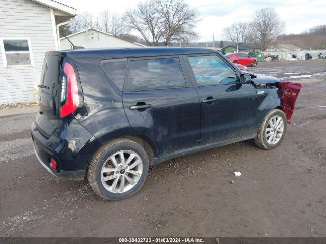 Photo 3 VIN: KNDJP3A5XH7429774 - KIA SOUL 