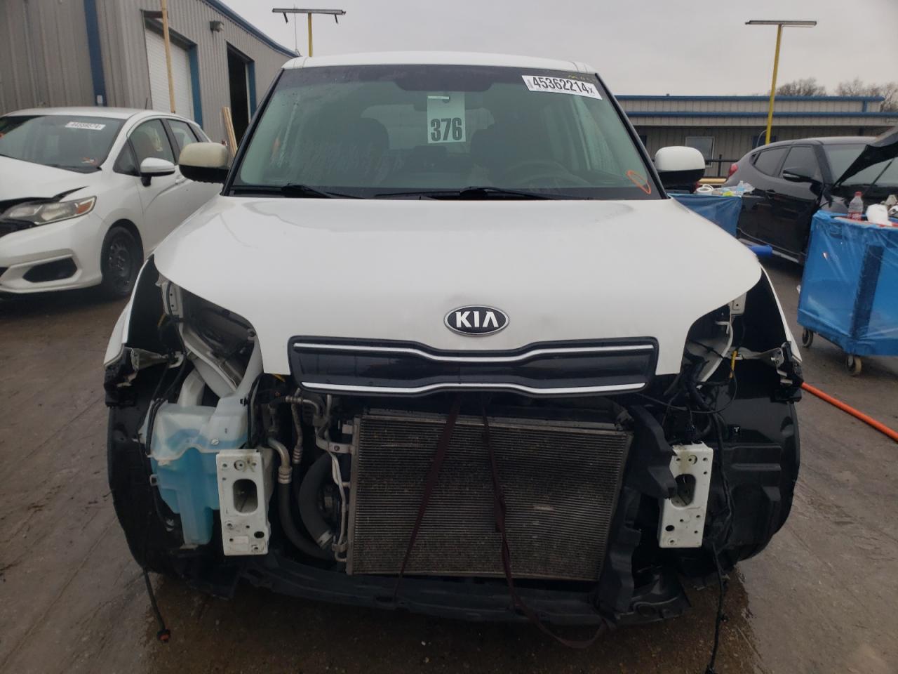 Photo 4 VIN: KNDJP3A5XH7445005 - KIA SOUL 