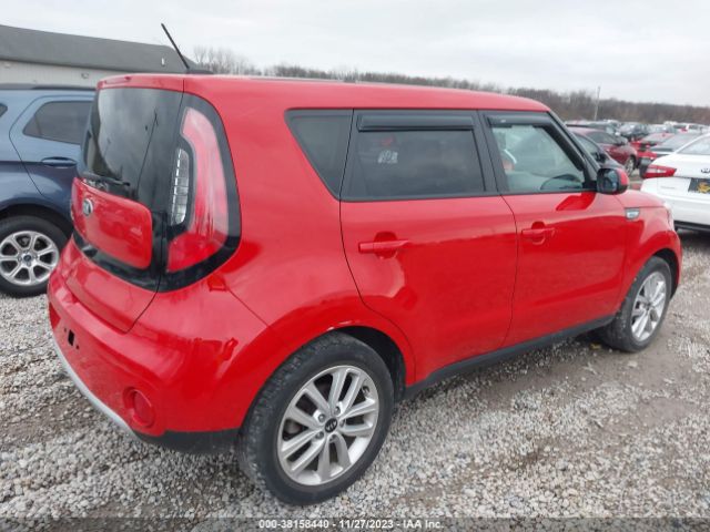 Photo 3 VIN: KNDJP3A5XJ7565683 - KIA SOUL 