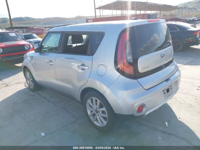 Photo 2 VIN: KNDJP3A5XJ7574870 - KIA SOUL 