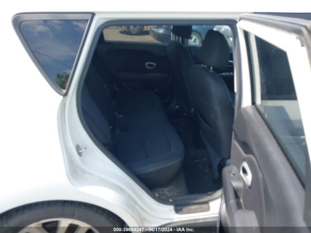 Photo 7 VIN: KNDJP3A5XJ7889796 - KIA SOUL 