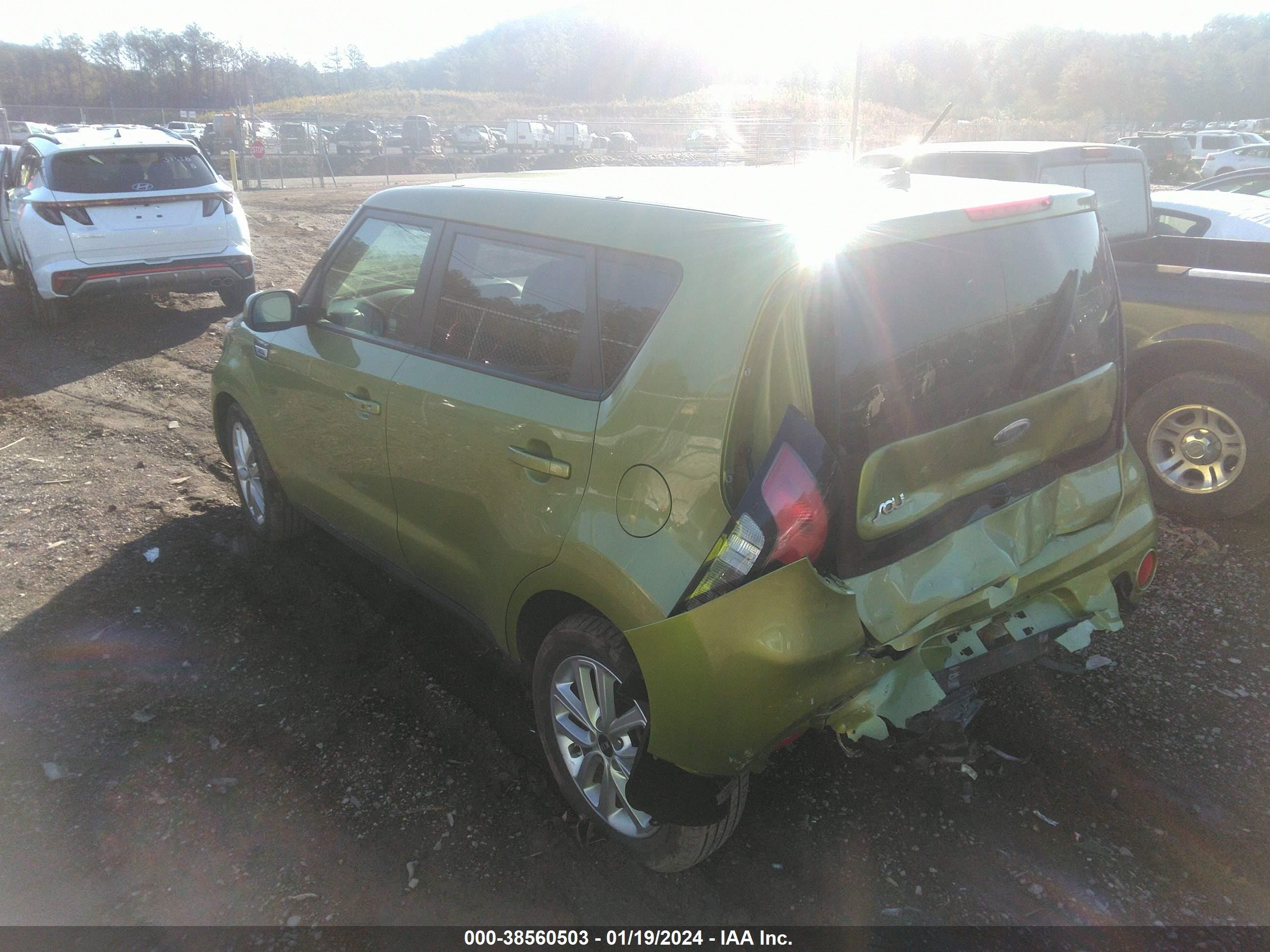 Photo 5 VIN: KNDJP3A5XJ7897607 - KIA SOUL 