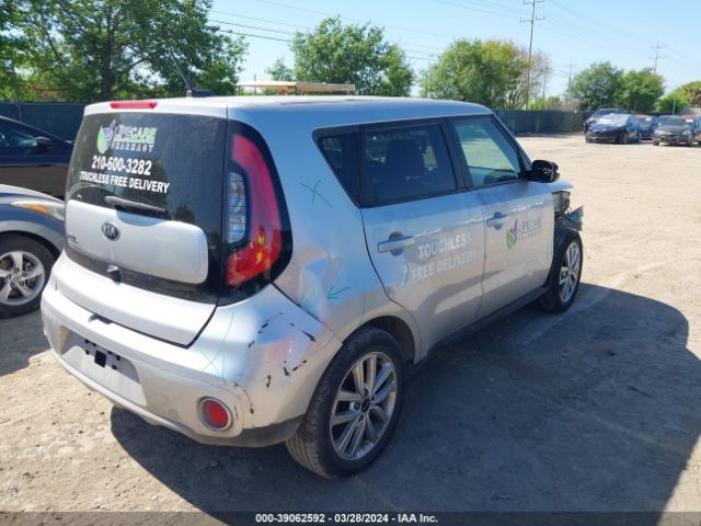 Photo 3 VIN: KNDJP3A5XK7009956 - KIA SOUL 