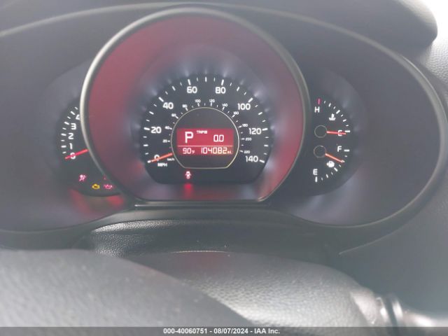 Photo 6 VIN: KNDJP3A5XK7633322 - KIA SOUL 