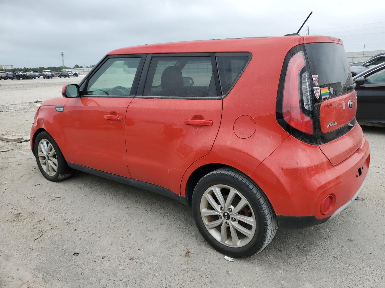 Photo 1 VIN: KNDJP3A5XK7641422 - KIA SOUL 