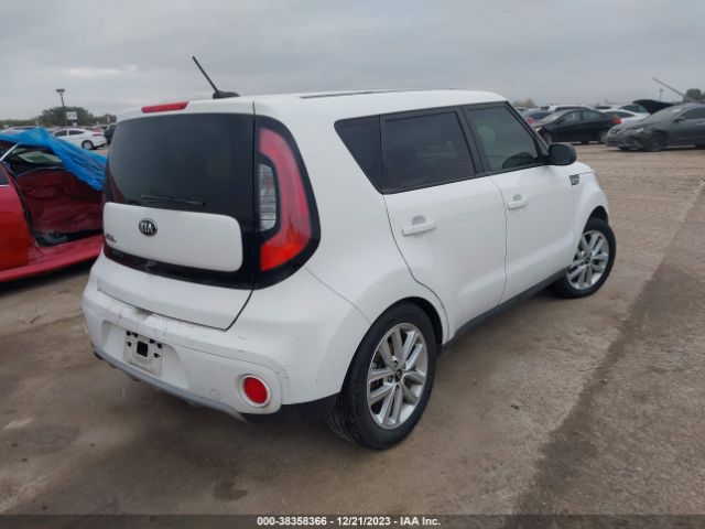 Photo 3 VIN: KNDJP3A5XK7644045 - KIA SOUL 