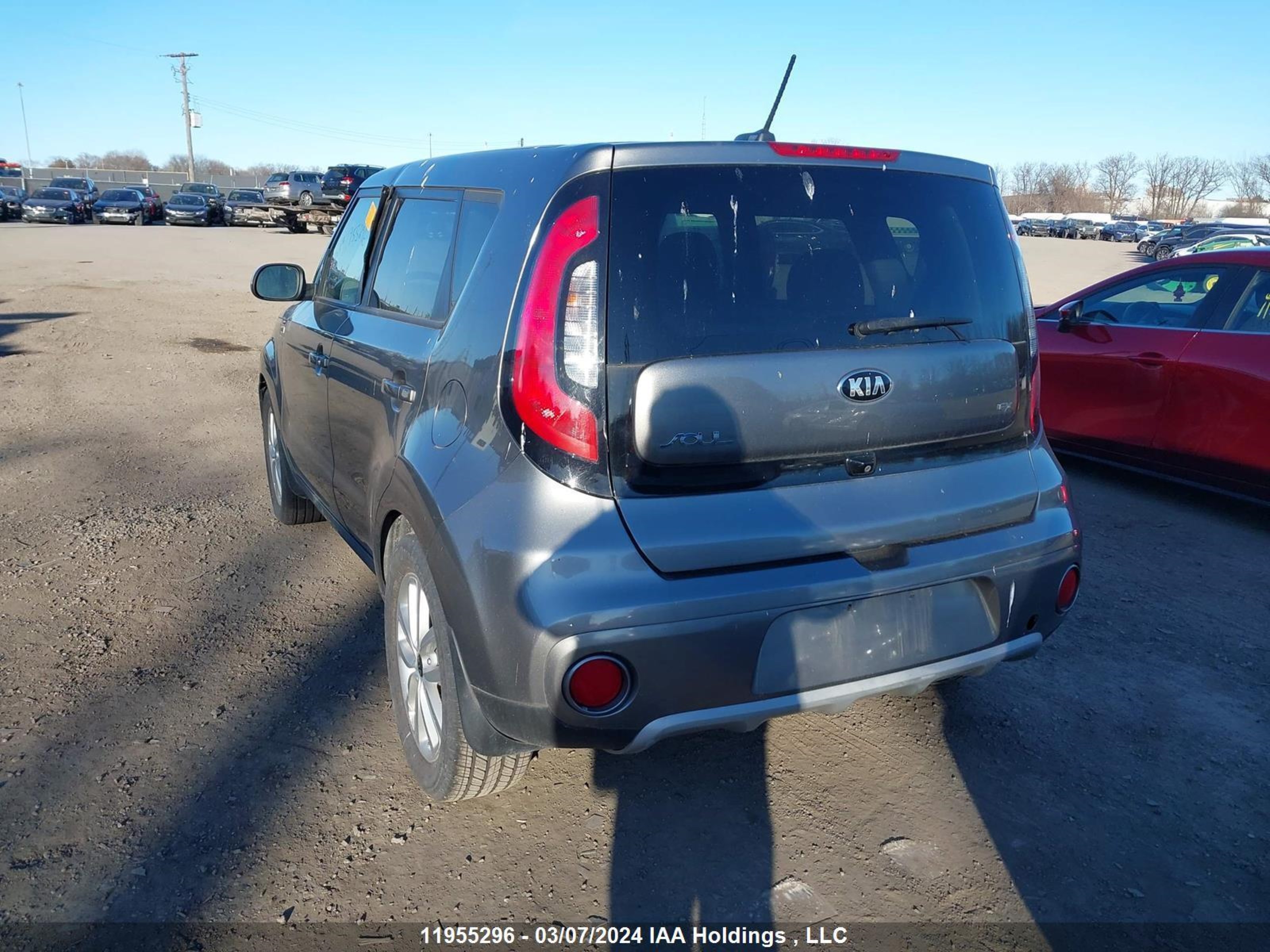 Photo 2 VIN: KNDJP3A5XK7681547 - KIA SOUL 