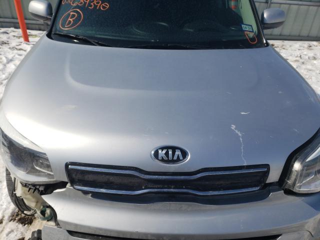 Photo 6 VIN: KNDJP3A5XK7689390 - KIA SOUL + 