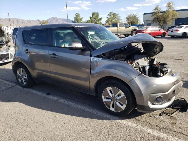 Photo 3 VIN: KNDJP3AE2J7032209 - KIA SOUL EV 