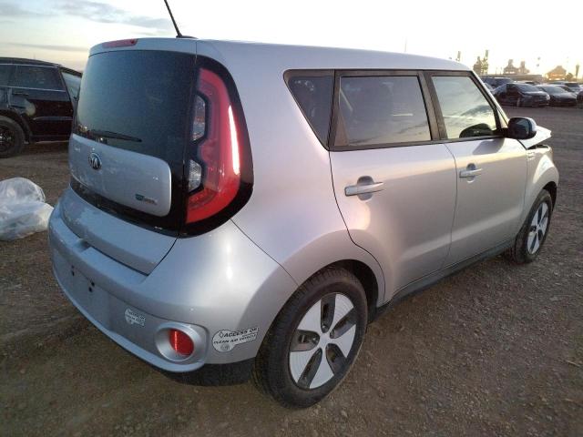 Photo 3 VIN: KNDJP3AE3G7013726 - KIA SOUL EV 