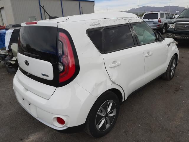 Photo 3 VIN: KNDJP3AE4H7018791 - KIA SOUL EV 