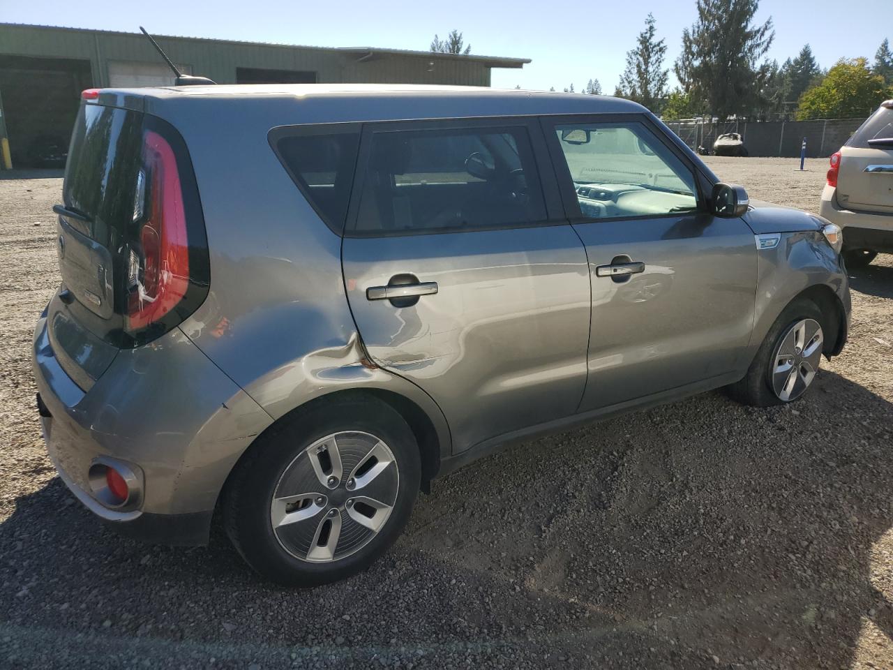 Photo 2 VIN: KNDJP3AE5H7021537 - KIA SOUL 