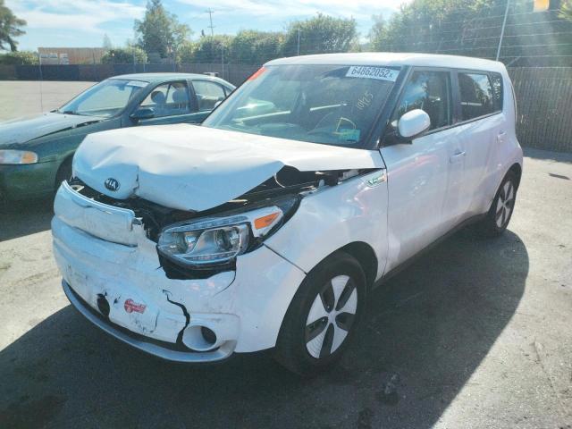 Photo 1 VIN: KNDJP3AE9J7026519 - KIA SOUL EV 