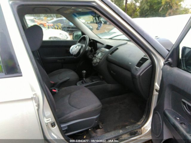 Photo 4 VIN: KNDJT2A10A7031823 - KIA SOUL 