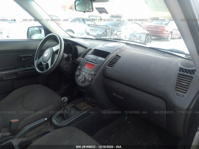 Photo 4 VIN: KNDJT2A12B7713992 - KIA SOUL 