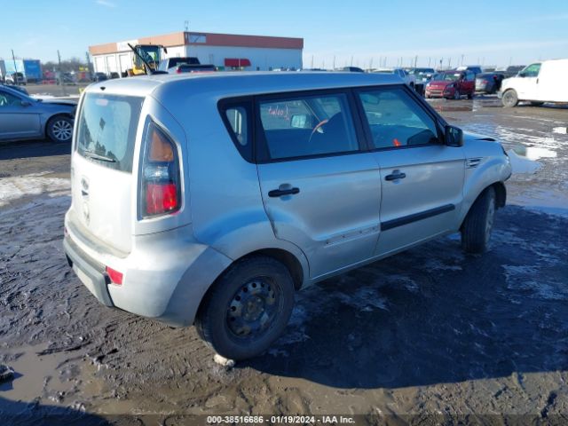 Photo 3 VIN: KNDJT2A15B7715039 - KIA SOUL 