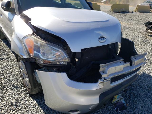 Photo 8 VIN: KNDJT2A17A7106095 - KIA SOUL 