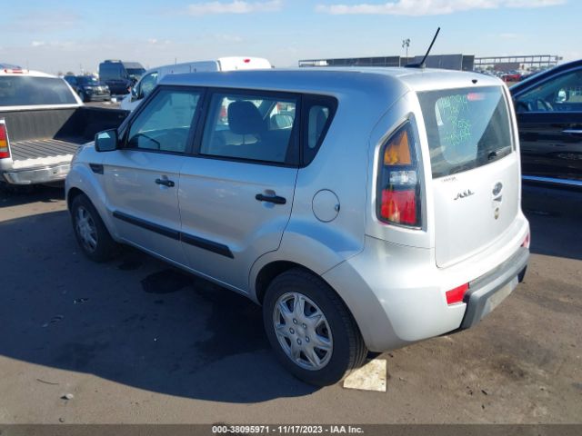 Photo 2 VIN: KNDJT2A17B7273168 - KIA SOUL 