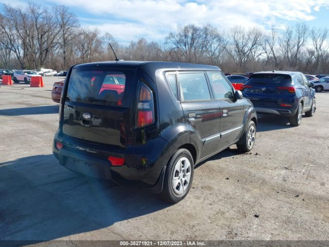 Photo 3 VIN: KNDJT2A18A7034100 - KIA SOUL 