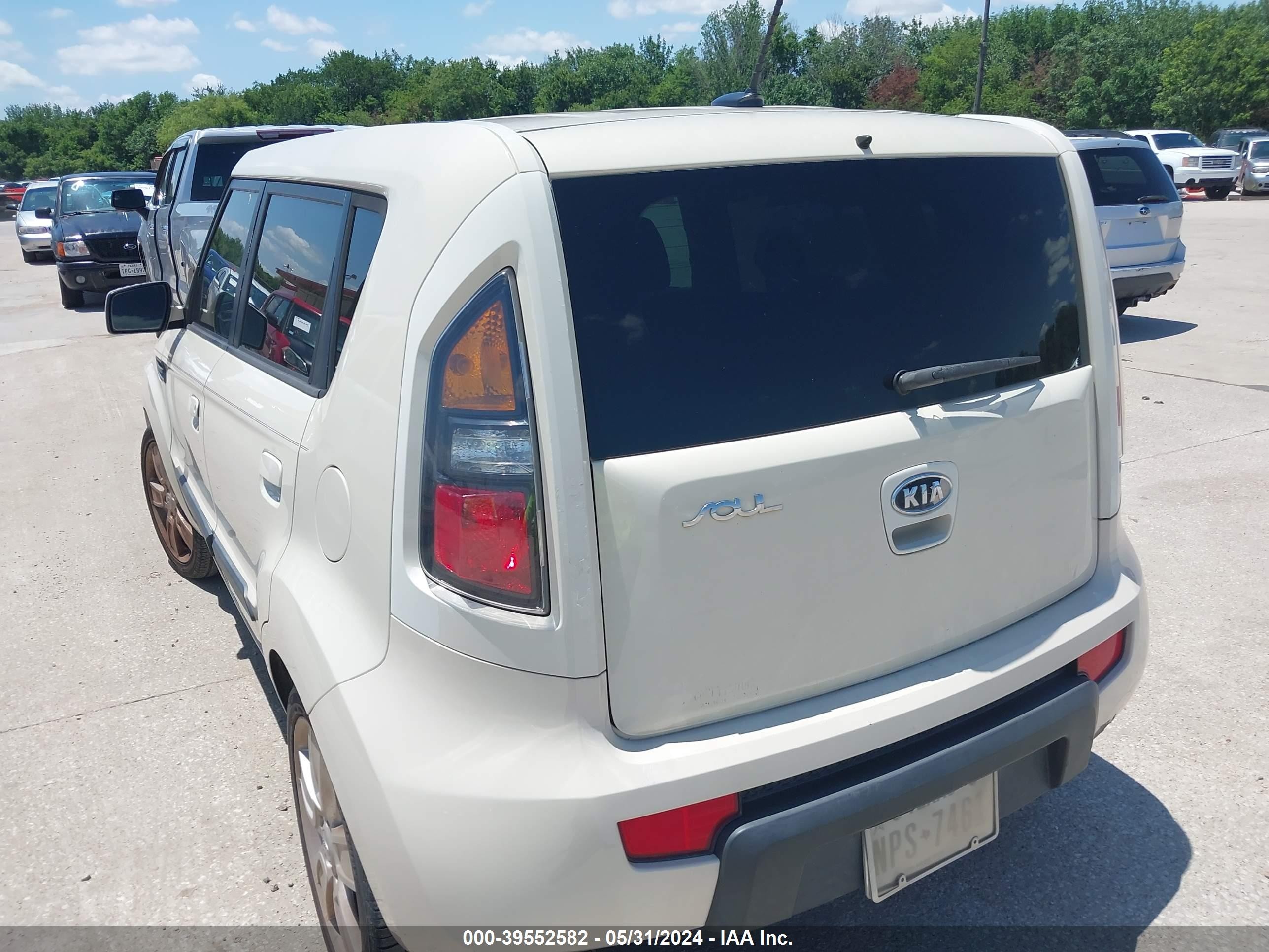 Photo 2 VIN: KNDJT2A20A7125516 - KIA SOUL 