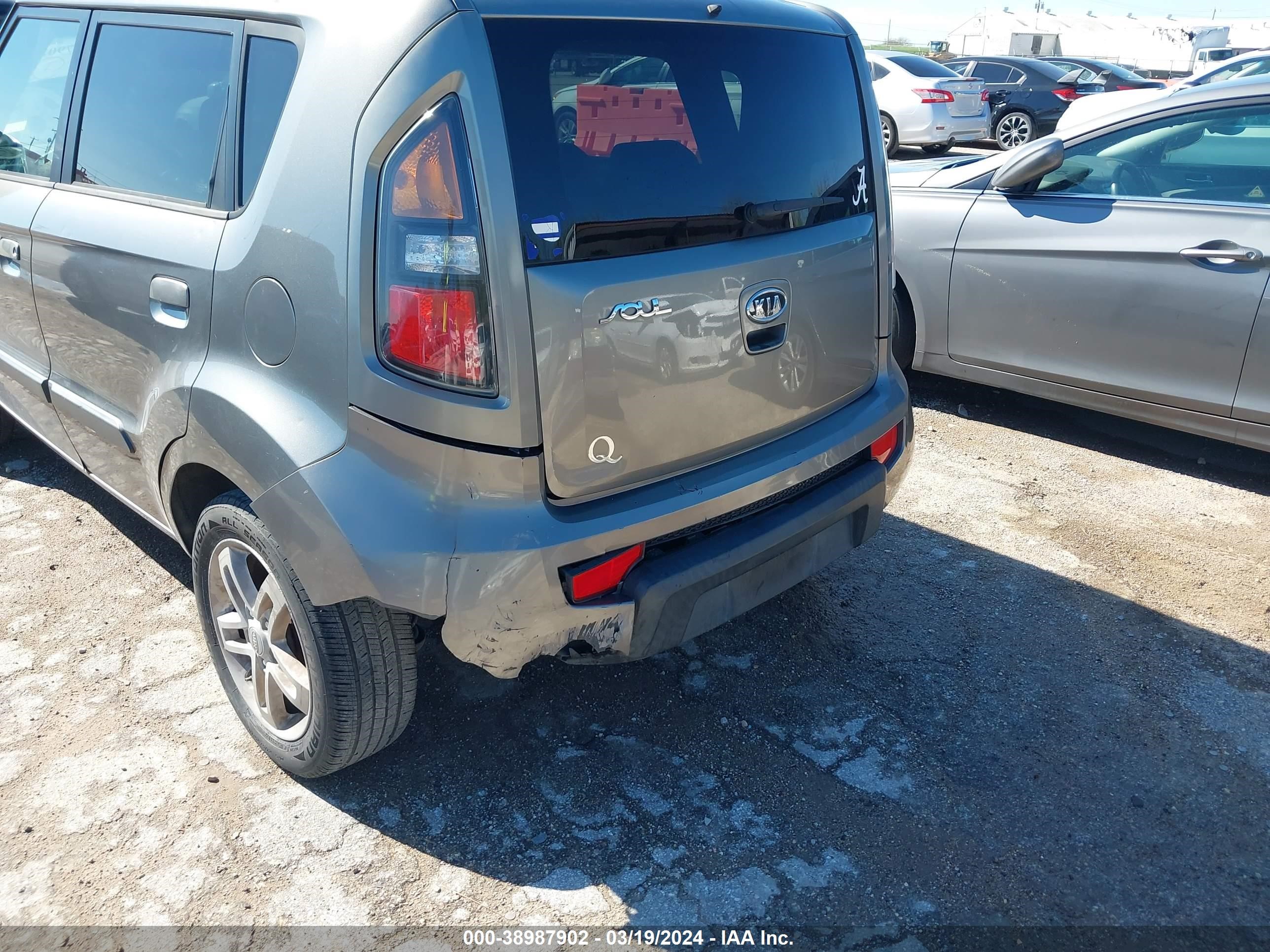 Photo 5 VIN: KNDJT2A20A7142896 - KIA SOUL 