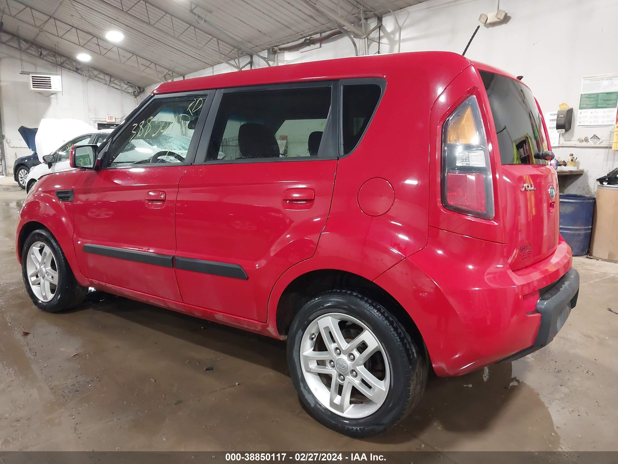 Photo 2 VIN: KNDJT2A20A7161786 - KIA SOUL 