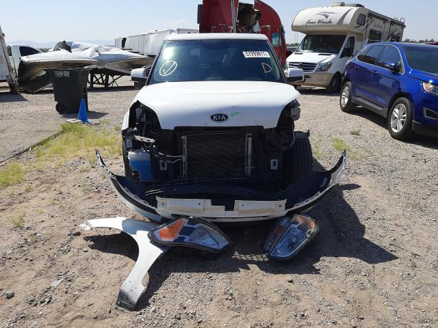 Photo 8 VIN: KNDJT2A20B7709058 - KIA SOUL + 