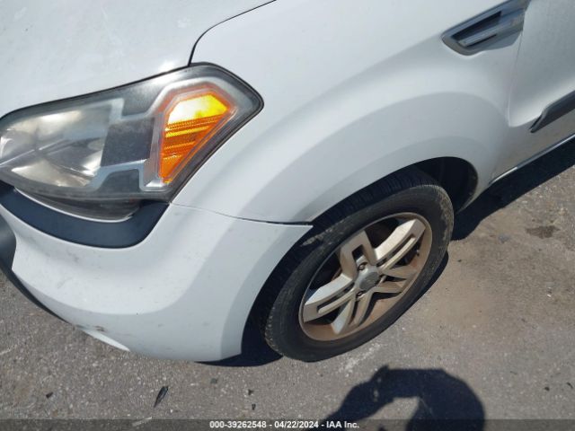 Photo 5 VIN: KNDJT2A20B7715393 - KIA SOUL 