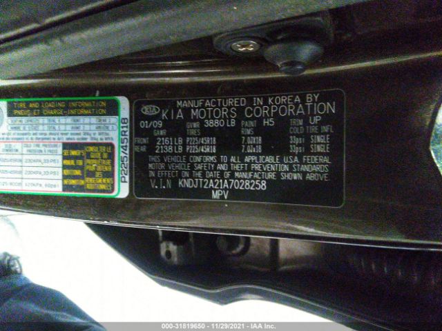 Photo 8 VIN: KNDJT2A21A7028258 - KIA SOUL 