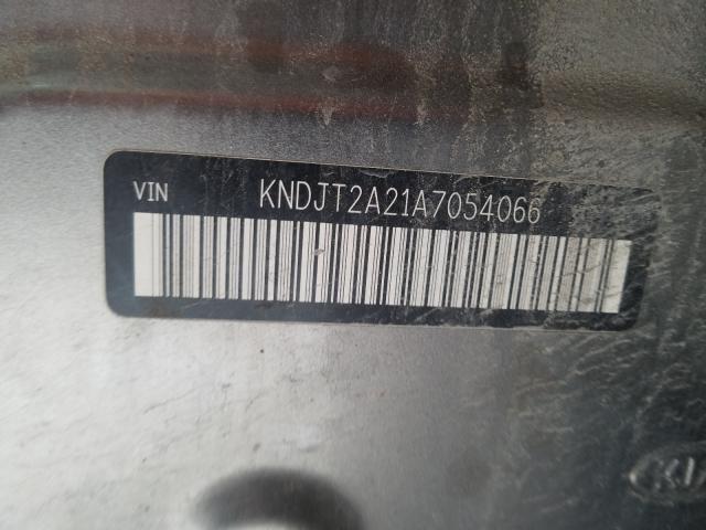 Photo 9 VIN: KNDJT2A21A7054066 - KIA SOUL 