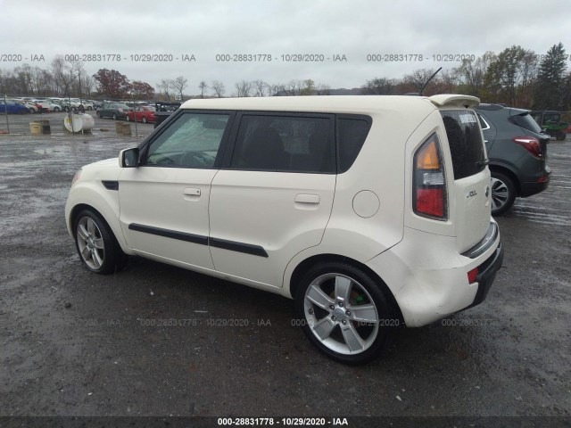 Photo 2 VIN: KNDJT2A21A7098827 - KIA SOUL 