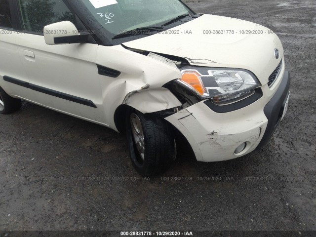 Photo 5 VIN: KNDJT2A21A7098827 - KIA SOUL 