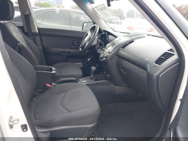 Photo 4 VIN: KNDJT2A21A7103430 - KIA SOUL 