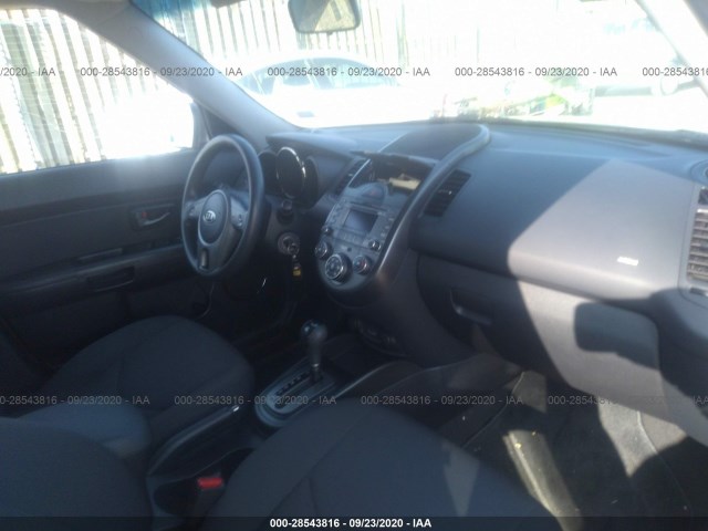 Photo 4 VIN: KNDJT2A21A7174580 - KIA SOUL 