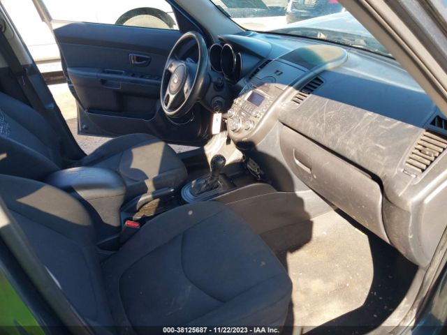 Photo 4 VIN: KNDJT2A21B7306643 - KIA SOUL 