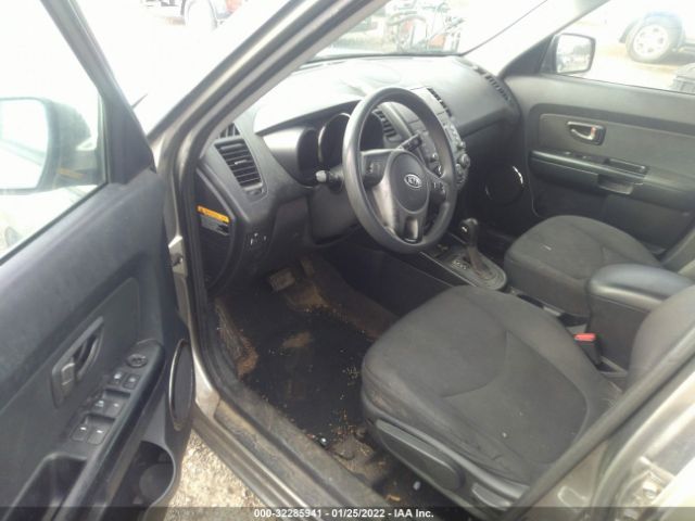 Photo 4 VIN: KNDJT2A21B7318257 - KIA SOUL 