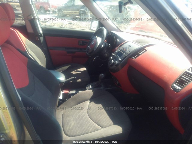 Photo 4 VIN: KNDJT2A21B7321563 - KIA SOUL 