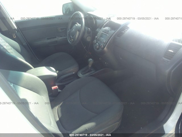 Photo 4 VIN: KNDJT2A21B7708355 - KIA SOUL 